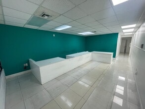 10720 W Flagler St, Miami, FL for lease Interior Photo- Image 1 of 8