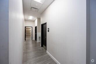 593-659 Holcomb Bridge Rd, Roswell, GA for lease Interior Photo- Image 2 of 5