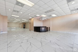 9801-9819 Bissonnet St, Houston, TX for lease Interior Photo- Image 2 of 5