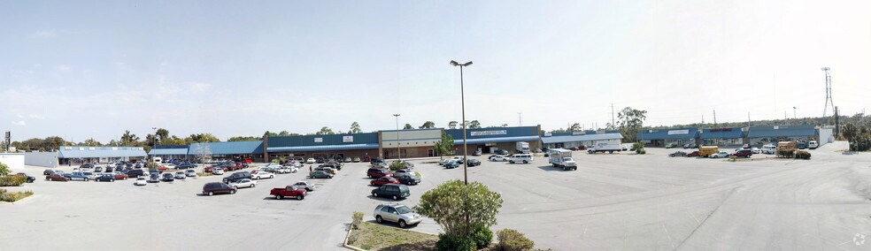 5300 Silver Star Rd, Orlando, FL à vendre - Photo du bâtiment - Image 2 de 74