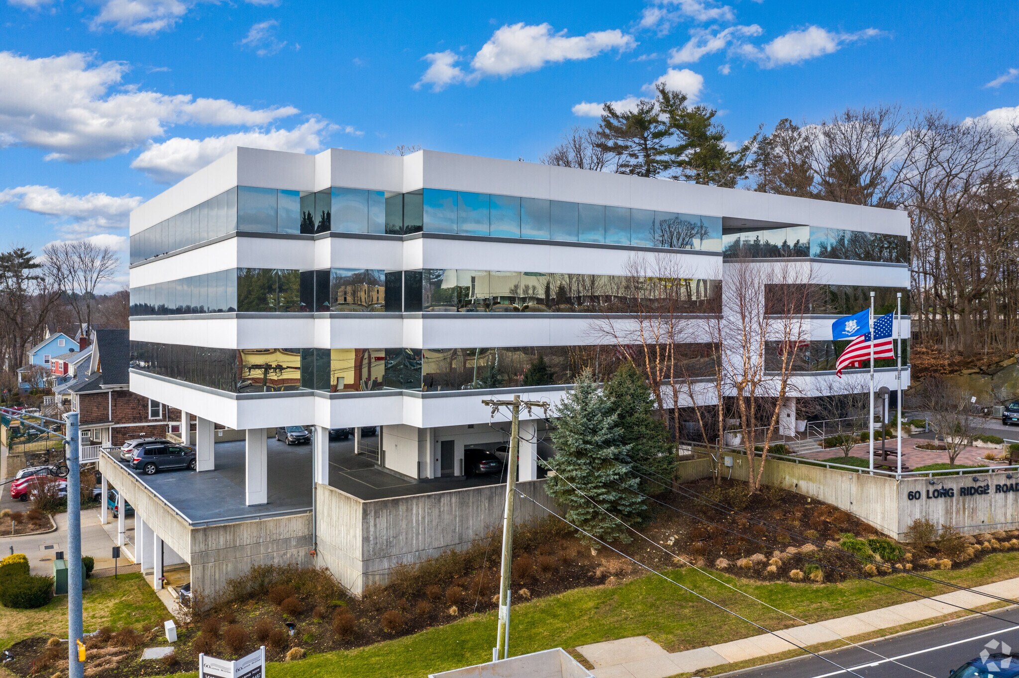 60 Long Ridge Rd, Stamford, CT à louer Photo du bâtiment- Image 1 de 20