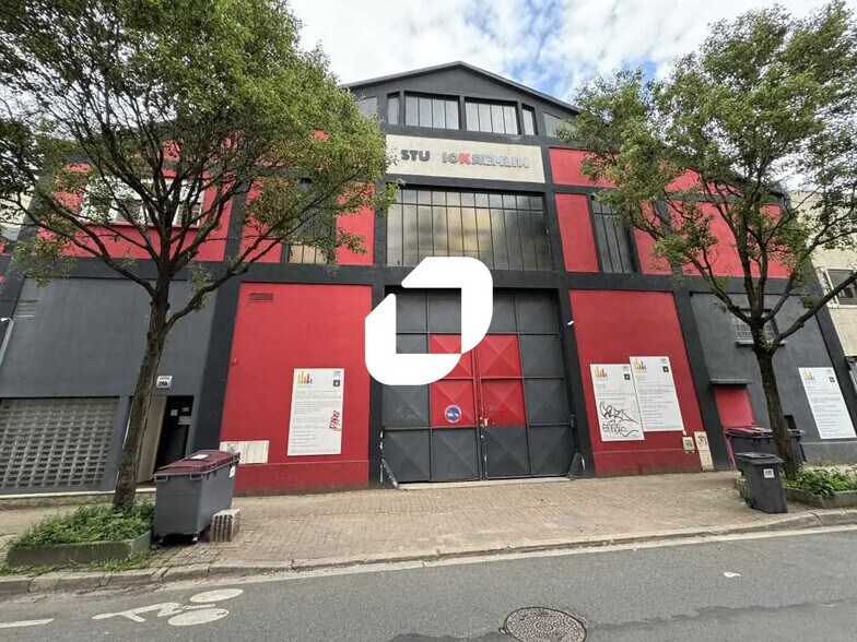 Bureau dans Ivry-sur-Seine à louer - Photo du bâtiment - Image 1 de 9