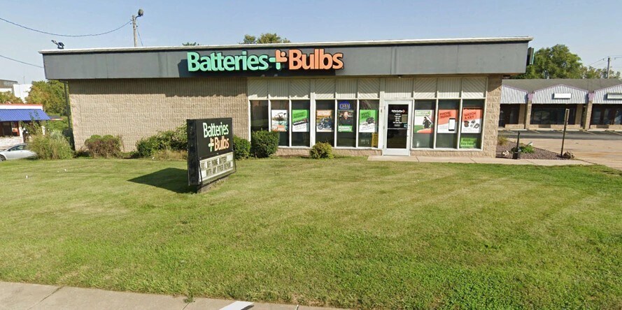 513 Lincoln Hwy, Fairview Heights, IL à vendre - Photo du bâtiment - Image 1 de 3