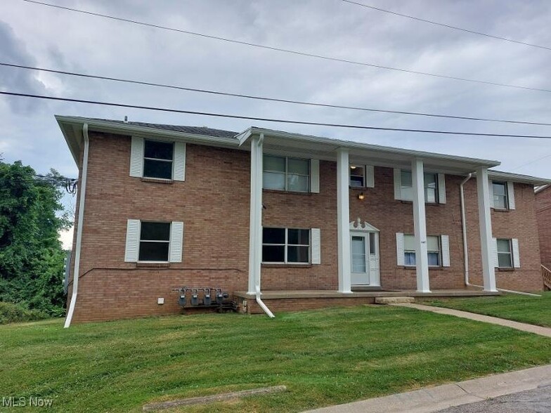 435 Woodland Ave, Steubenville, OH à vendre - Photo du bâtiment - Image 1 de 46