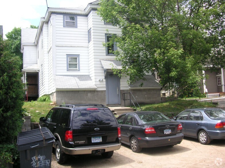 3137 Hennepin Ave S, Minneapolis, MN à vendre - Photo du bâtiment - Image 2 de 4