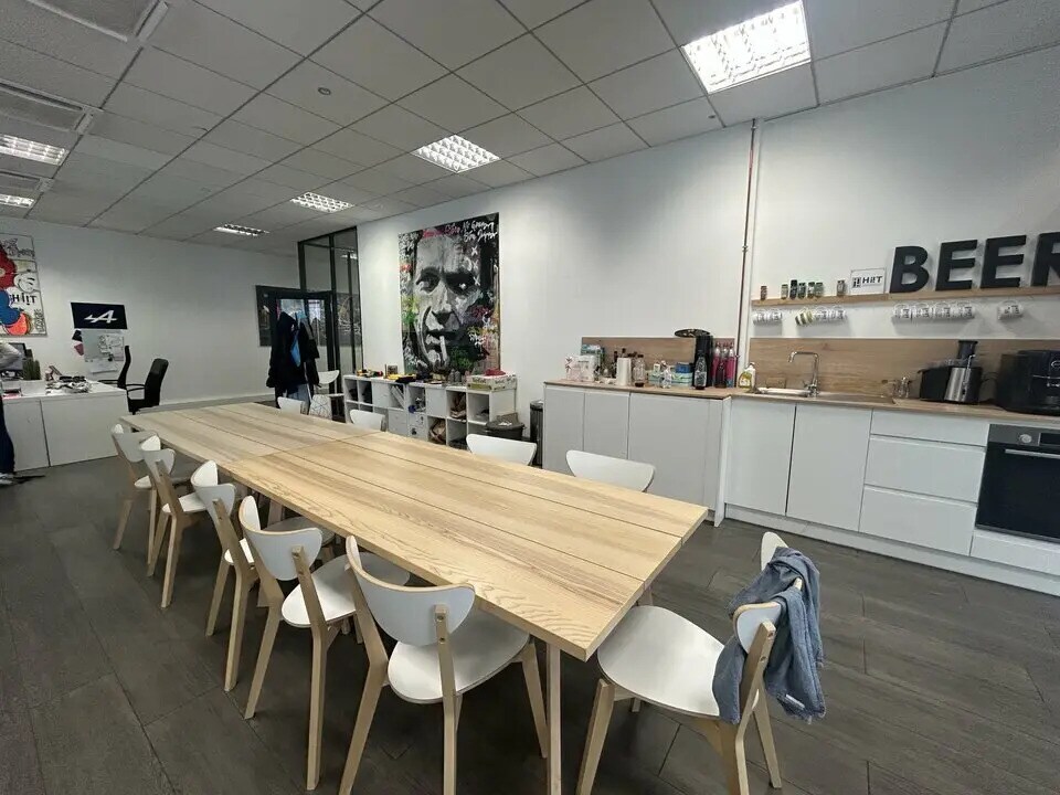 Office in Lyon for lease Interior Photo- Image 1 of 19