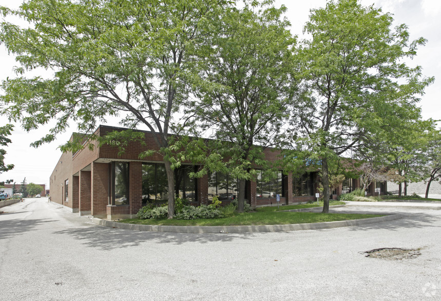 1180 Lorimar Dr, Mississauga, ON for lease - Primary Photo - Image 1 of 5