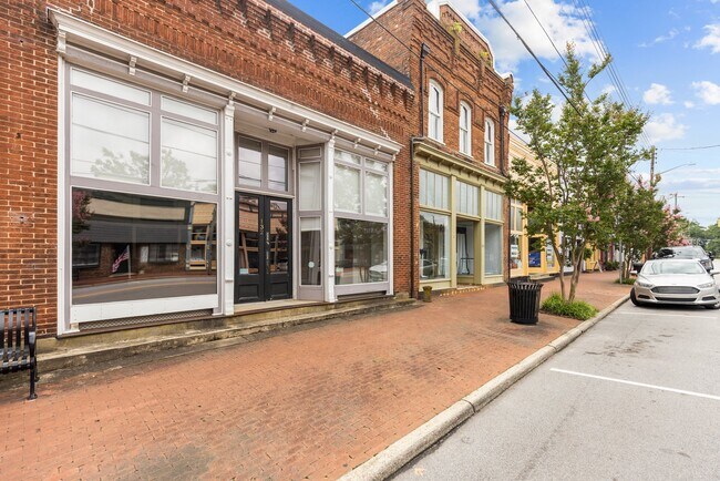 More details for 132 S Main St, Warrenton, NC - Retail for Sale