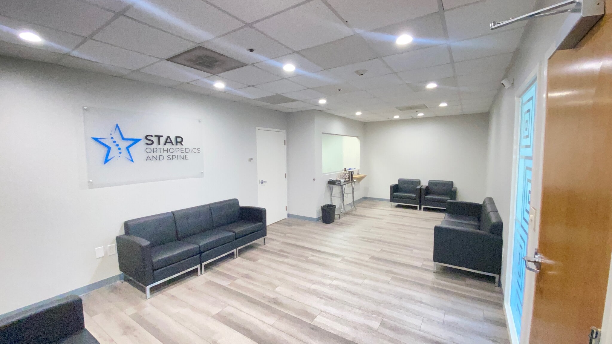 1720 Phoenix Blvd, College Park, GA à louer Photo intérieure- Image 1 de 3