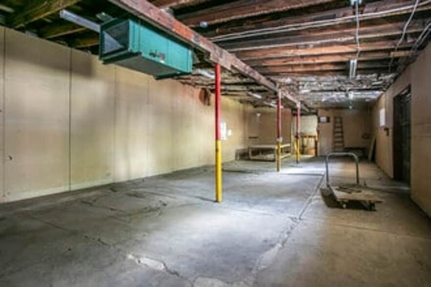 345 Morgan St, Phoenixville, PA for sale - Interior Photo - Image 3 of 19