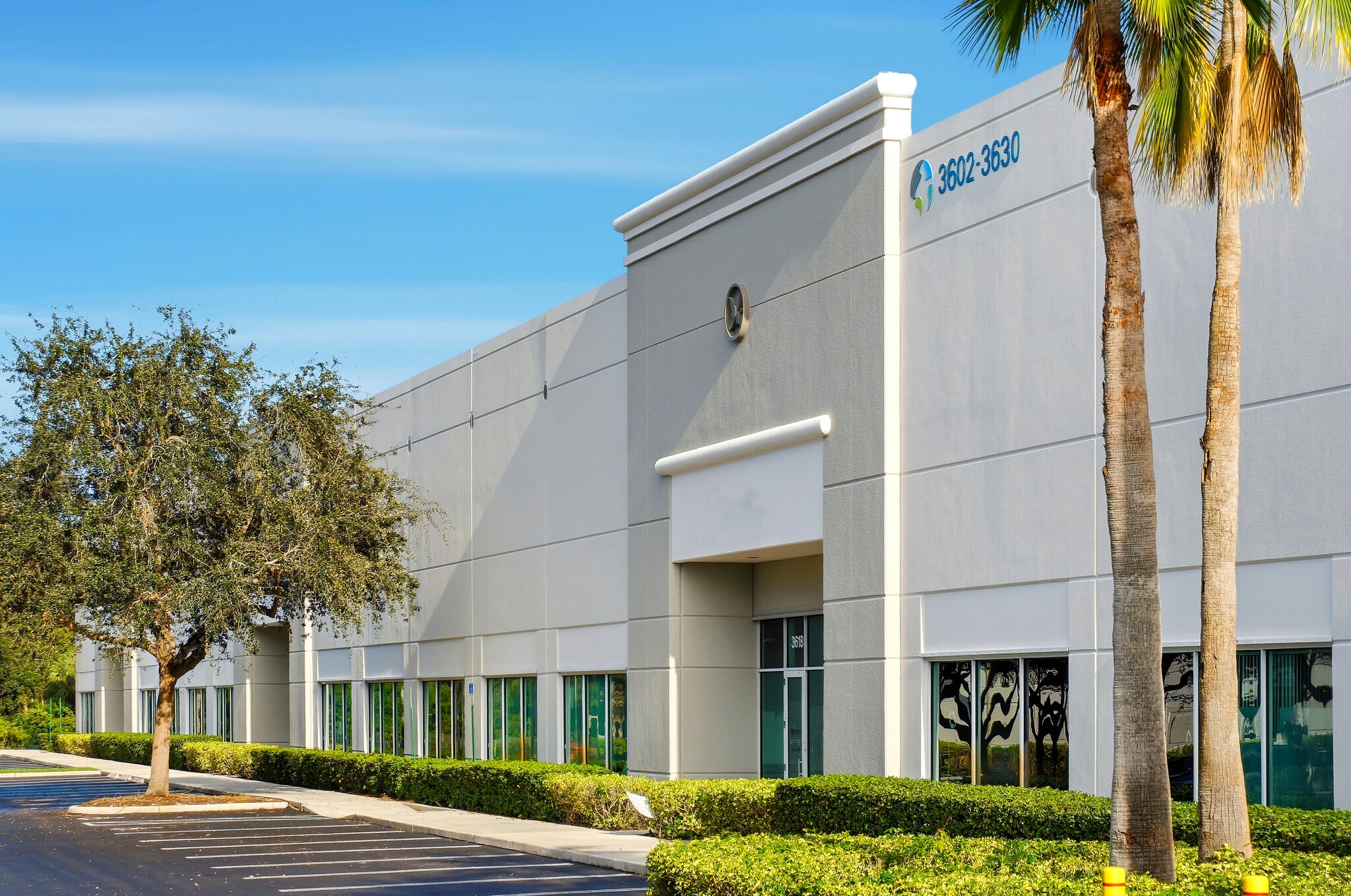 2035 High Ridge Rd, Boynton Beach, FL for lease Interior Photo- Image 1 of 1