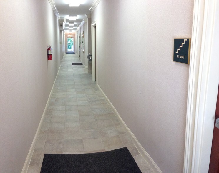 5816 Creedmoor Rd, Raleigh, NC à louer - Photo intérieure - Image 2 de 34