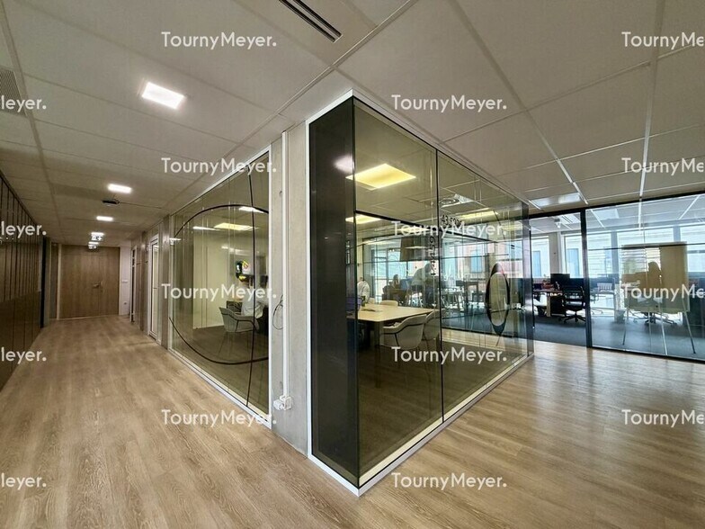 8-10 Rue Des Trente-Six Ponts, Toulouse for lease - Interior Photo - Image 2 of 10