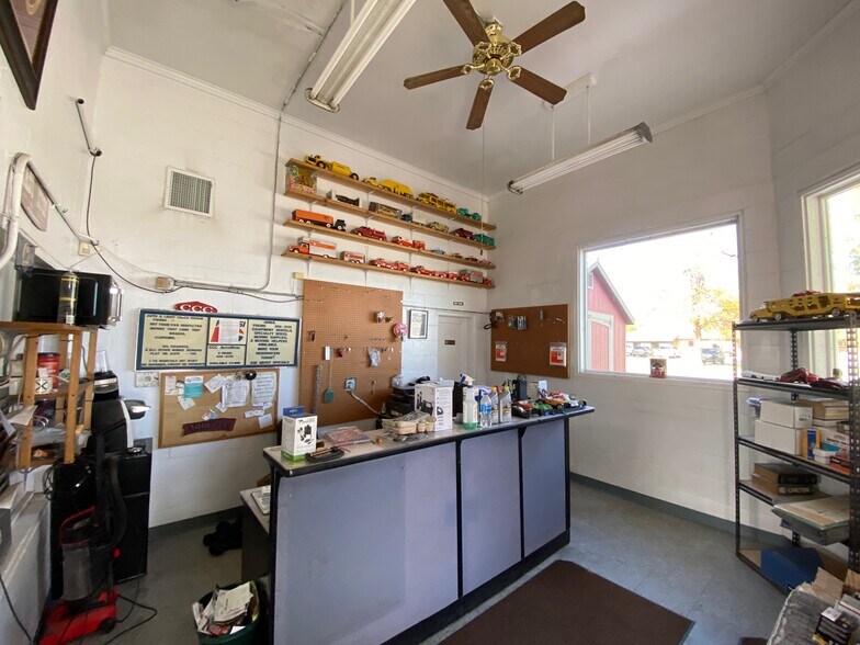 320 N Federal Blvd, Riverton, WY à vendre - Photo du bâtiment - Image 3 de 6