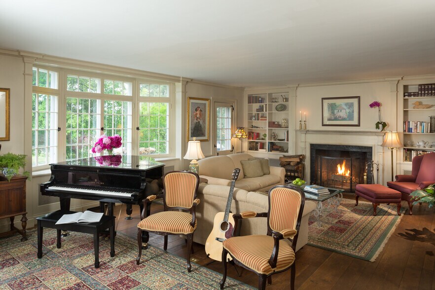 85 Stockbridge Rd, Lee, MA à vendre - Photo intérieure - Image 3 de 10