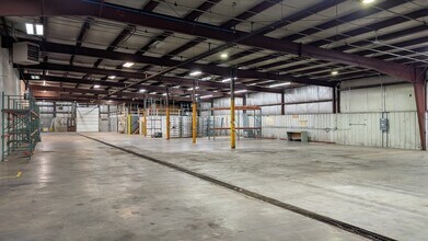 2721 Hemstock St, La Crosse, WI for sale Interior Photo- Image 2 of 2