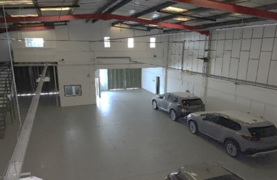 121 Oakfield road, London for lease Interior Photo- Image 1 of 2