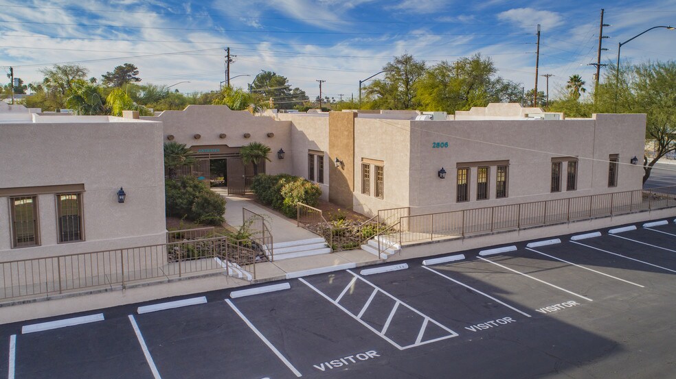 2802-2810 N Alvernon Way, Tucson, AZ à louer - Photo du bâtiment - Image 2 de 11