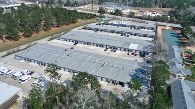 1300 S Frazier St, Conroe, TX à louer Photo intérieure- Image 1 de 13