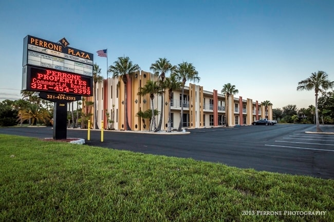 2460 N Courtenay Pky, Merritt Island, FL for lease - Building Photo - Image 2 of 4