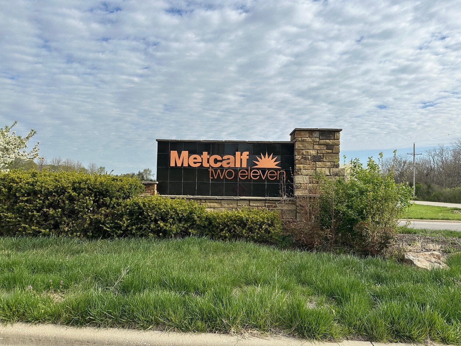 Metcalf 211 Business Park, Bucyrus, KS for sale Primary Photo- Image 1 of 2