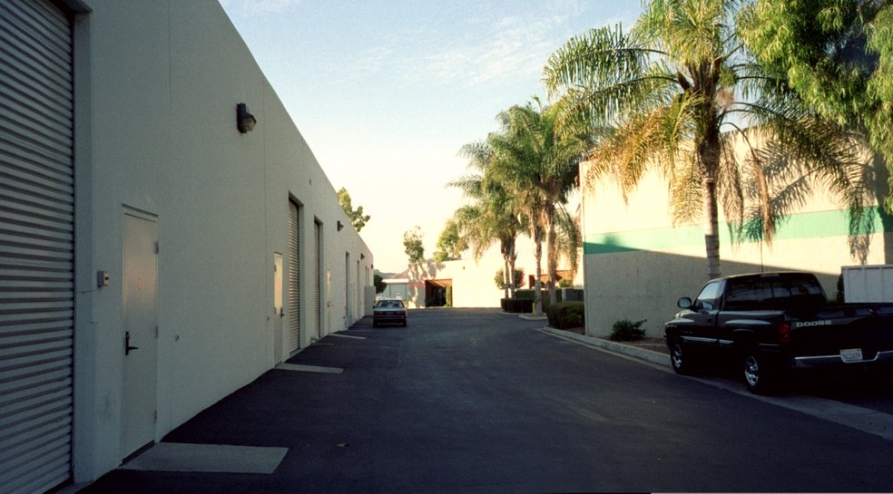 1925 McKinley Ave, La Verne, CA for lease - Building Photo - Image 3 of 7