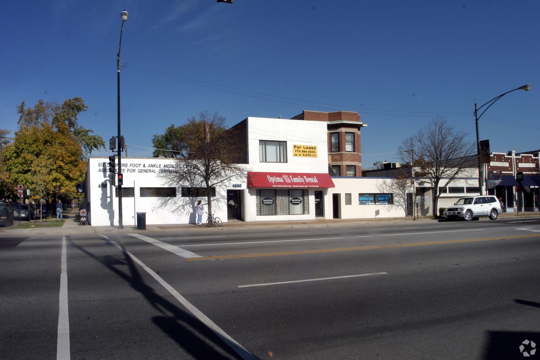 4956 W Irving Park Rd, Chicago, IL for lease Primary Photo- Image 1 of 2