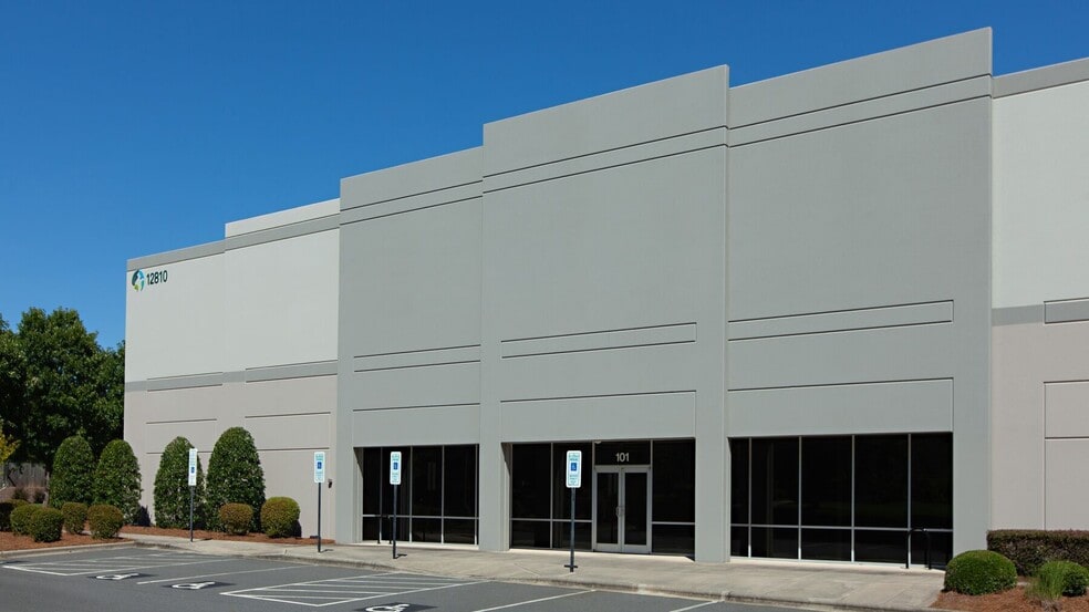 12810 Virkler Dr, Charlotte, NC for lease - Building Photo - Image 2 of 3