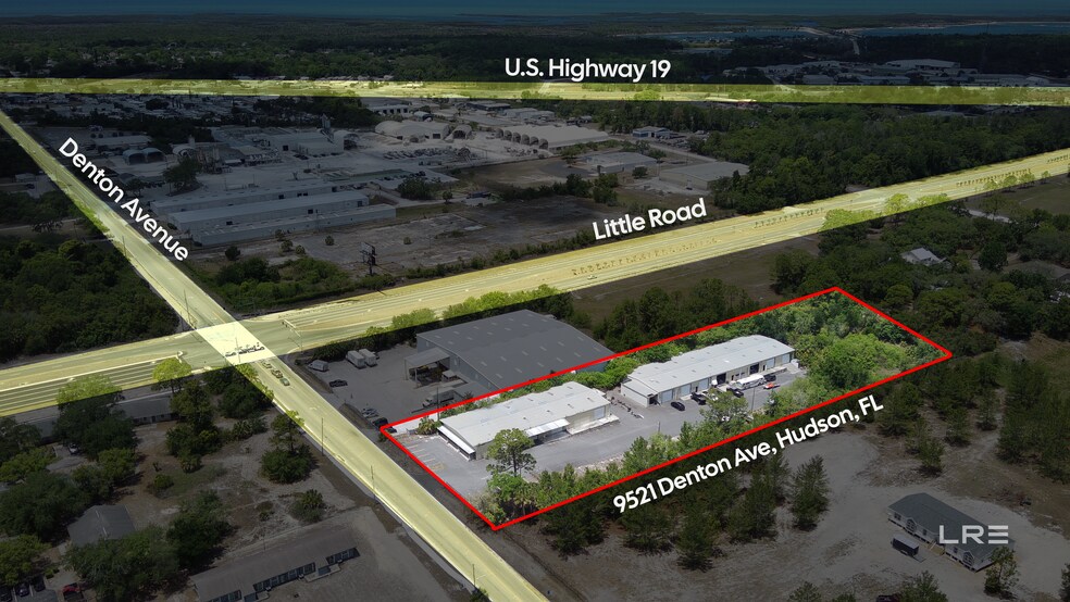 9521 Denton Ave, Hudson, FL à louer - Photo du bâtiment - Image 2 de 12