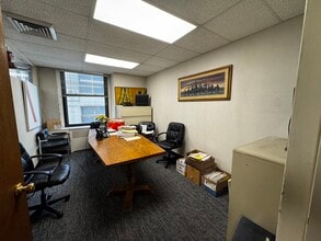 225 Broadway, New York, NY for lease Interior Photo- Image 2 of 5