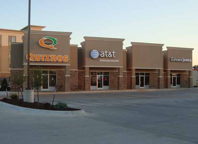 605 NW US Highway 24, Topeka, KS for lease - Primary Photo - Image 2 of 5