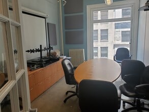 12 W 32nd St, New York, NY for lease Interior Photo- Image 1 of 7