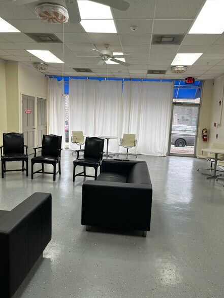 6978 Main St, Lithonia, GA à louer - Photo intérieure - Image 3 de 16