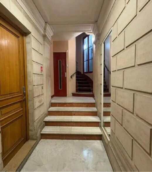 22 Boulevard De Sébastopol, Paris à louer - Photo du bâtiment - Image 3 de 16
