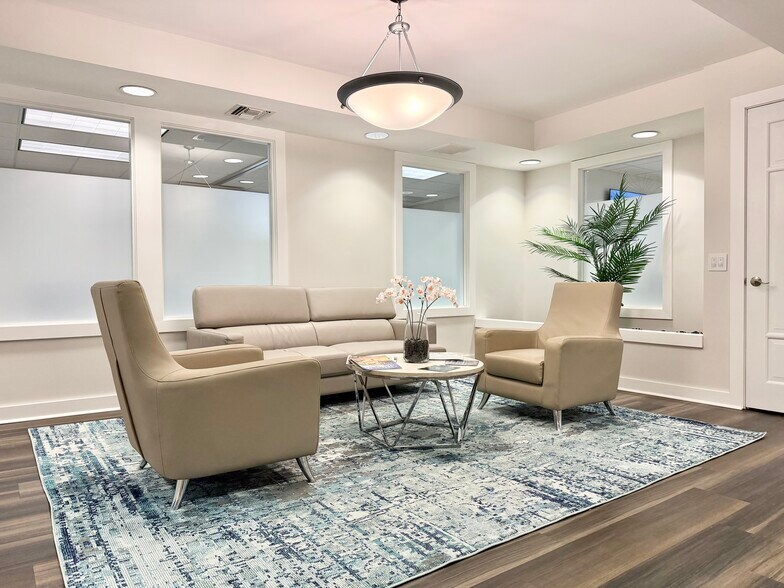 4440 PGA Blvd, Palm Beach Gardens, FL for lease - Lobby - Image 3 of 25