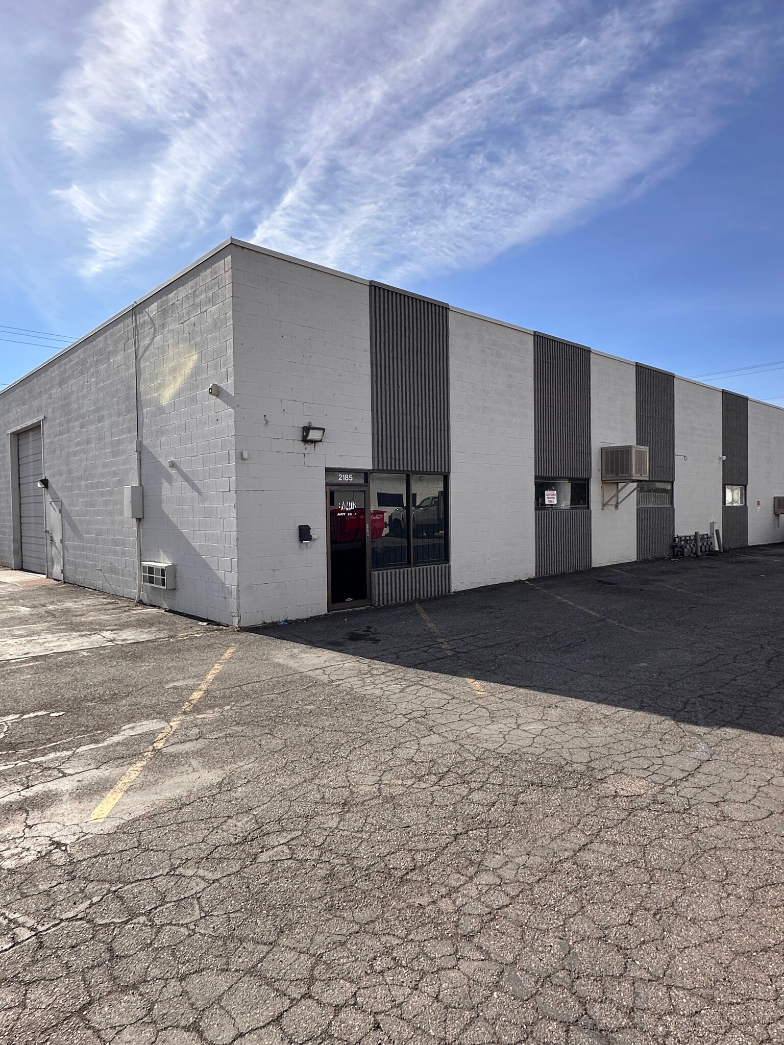 2185-2201 W 2200 S, Salt Lake City, UT à louer Photo du bâtiment- Image 1 de 10