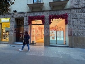 Commerce de détail dans Barcelone, Barcelona à louer Photo intérieure- Image 1 de 12