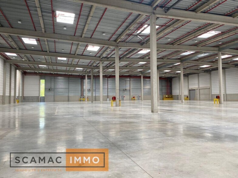 Industrial in Moissy-Cramayel for lease - Interior Photo - Image 3 of 6