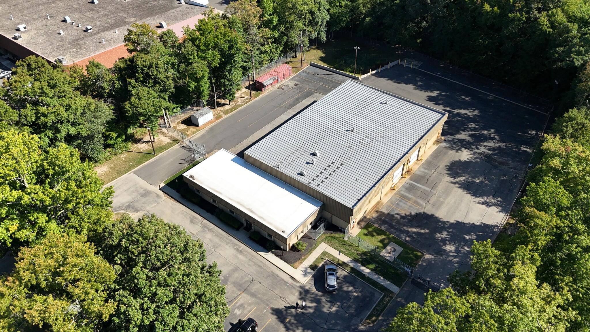 111 Connecticut Dr, Burlington, NJ for lease Building Photo- Image 1 of 6