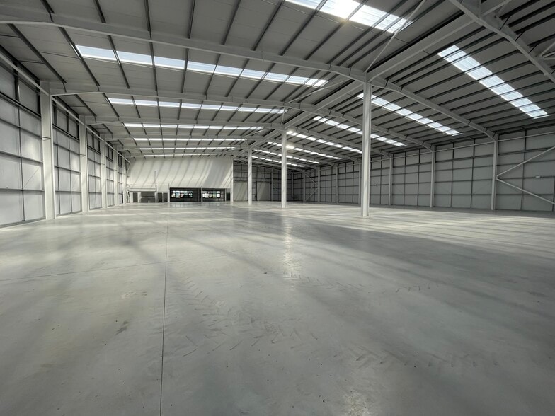 First Av, Finningley for sale - Interior Photo - Image 3 of 9