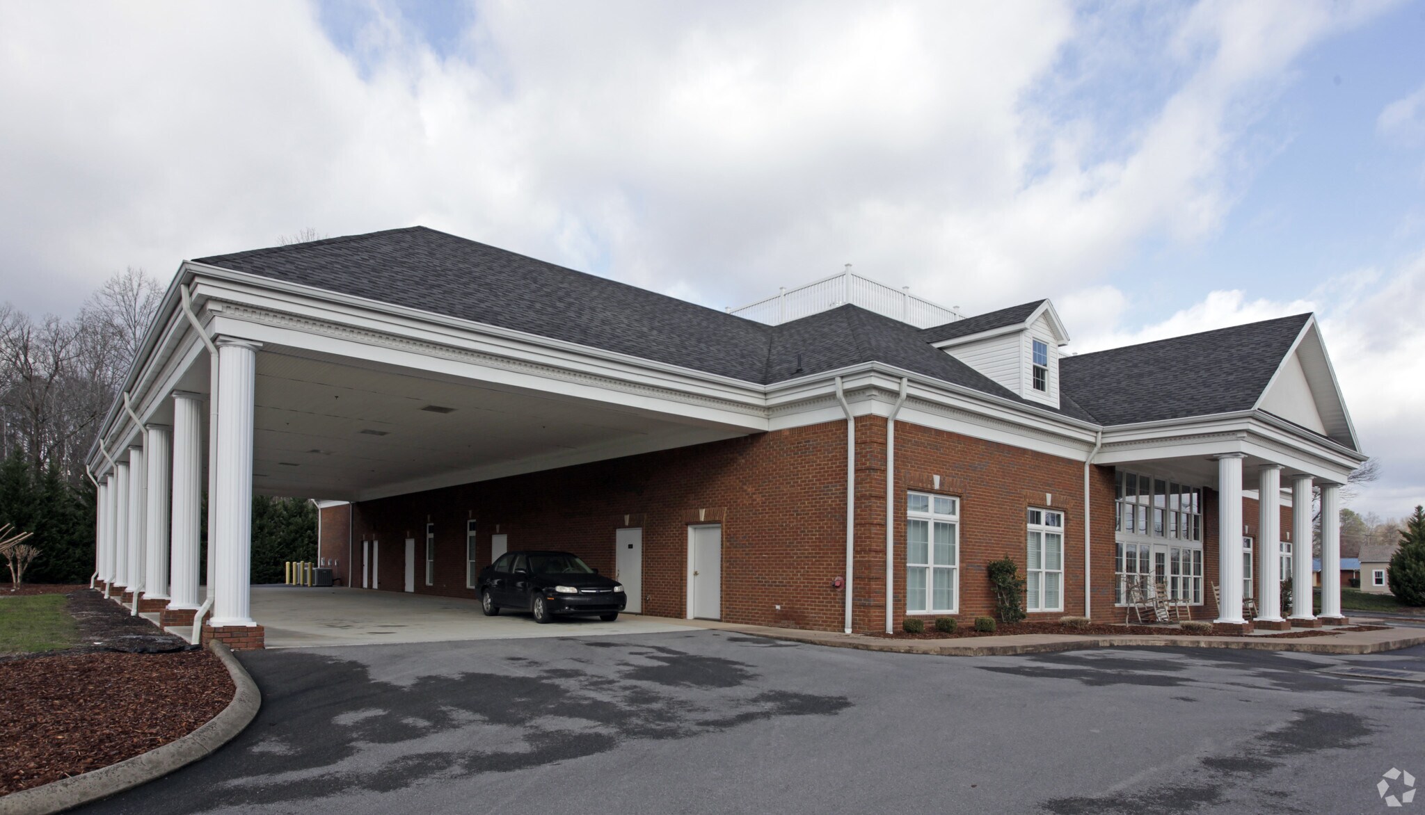 300 N Tennessee Ave, Etowah, TN à vendre Photo du bâtiment- Image 1 de 34