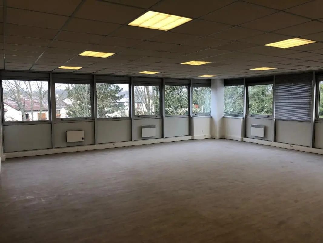 9 Avenue Du Canada, Les Ulis à louer Photo intérieure- Image 1 de 2