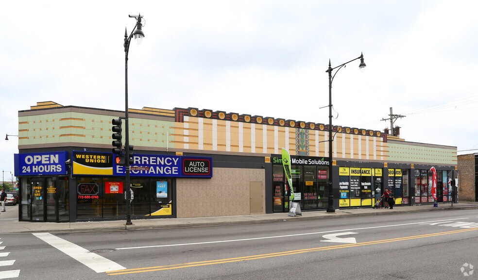 5551-5559 W Belmont Ave, Chicago, IL à louer - Photo du bâtiment - Image 2 de 4