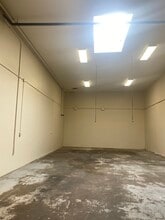 14204-14212 Doolittle Dr, San Leandro, CA for lease Interior Photo- Image 2 of 2