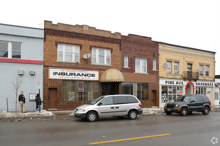 1908 Pine Ave, Niagara Falls, NY à vendre - Photo du bâtiment - Image 2 de 4