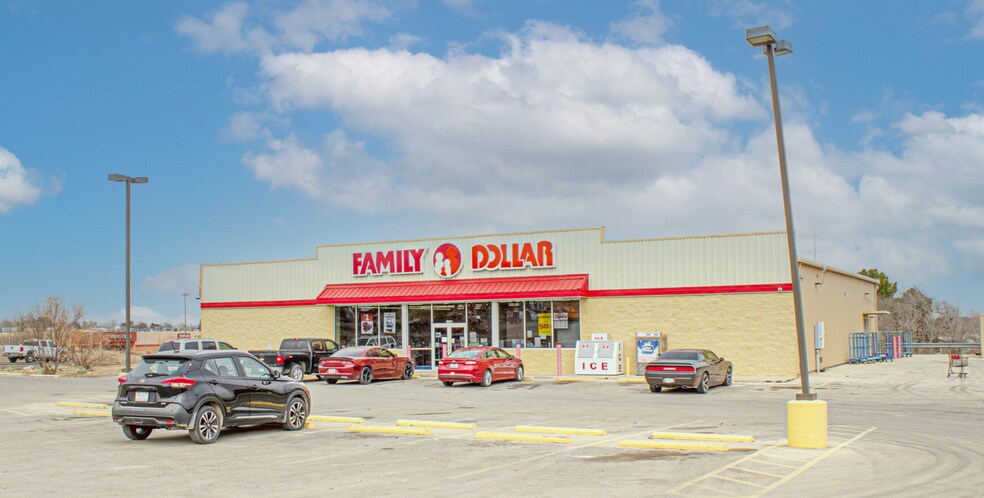 1706 E FM 700, Big Spring, TX à vendre - Photo du bâtiment - Image 2 de 4