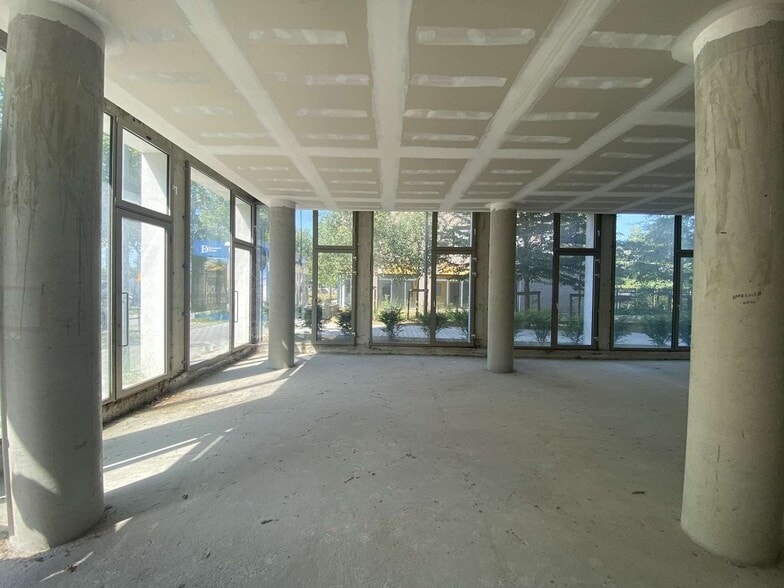 167 Rue De Paris, Bobigny for lease - Building Photo - Image 3 of 5
