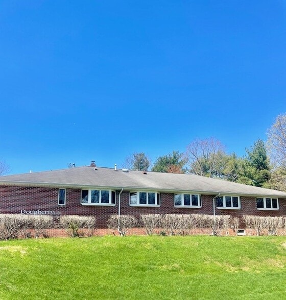 4020 Quakerbridge Rd, Trenton, NJ for sale - Primary Photo - Image 1 of 1