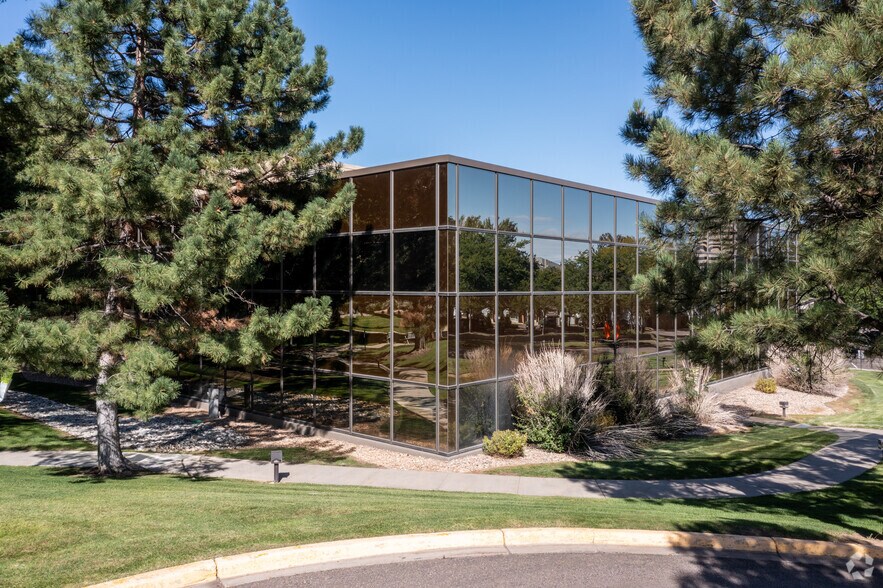 7995 E Prentice Ave, Greenwood Village, CO à louer - Photo du bâtiment - Image 2 de 4