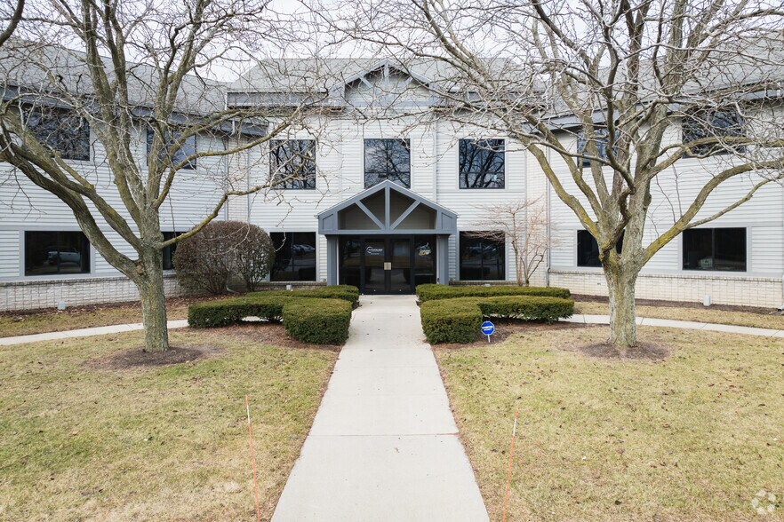 1168 N Main St, Bowling Green, OH à louer - Photo du bâtiment - Image 2 de 5